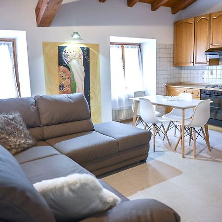 Family Retreat Apartment Riva del Garda Luaran gambar